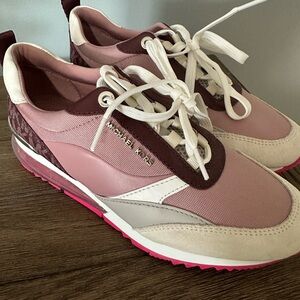Michael Kors Pink Sneaker